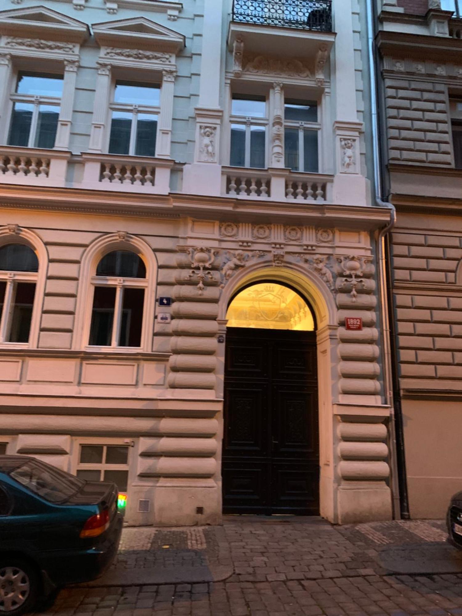 Charles Square Prague Apartment — Photos 1