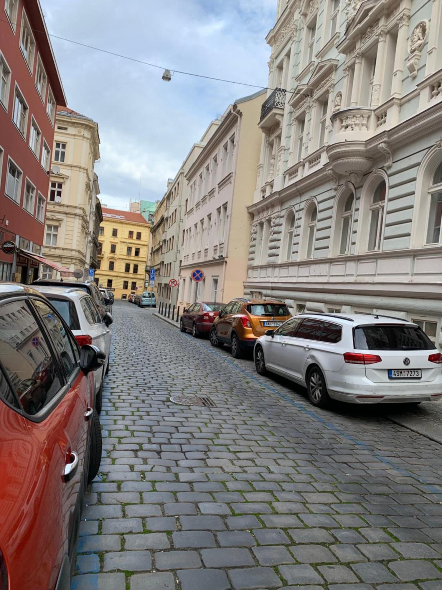 Charles Square Prague Apartment — Photos 3